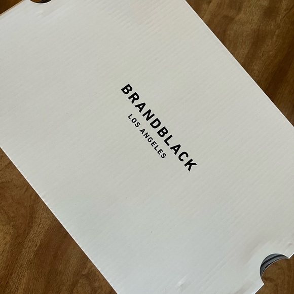 Brandblack Capo Faux Shearling W521BB RDSH Women’s 6 Sneaker - Picture 8 of 10